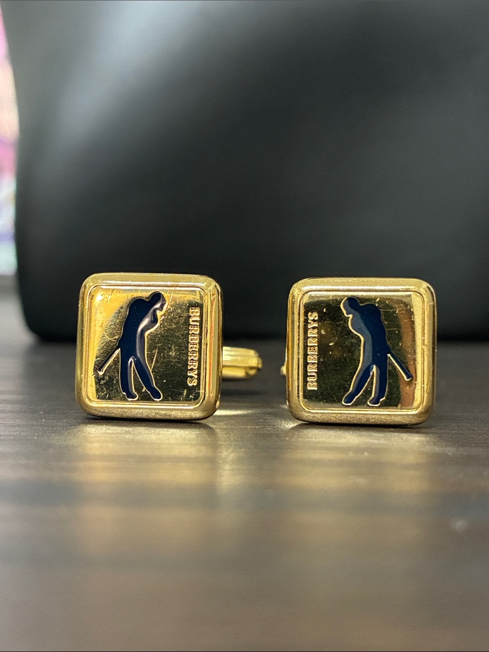 Vintage Burberrys 1990s Gold Golf Silhouette Cufflinks